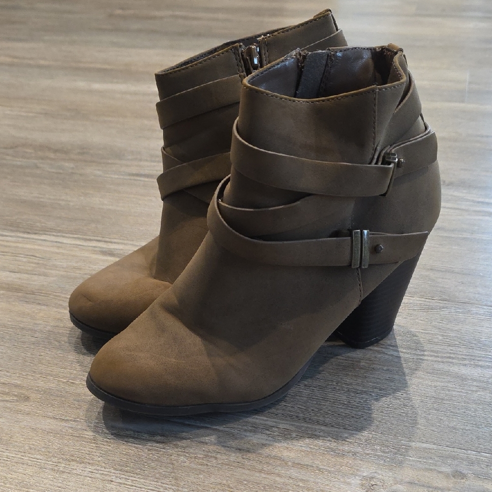 Charlotte Russe Zippered Heeled Booties